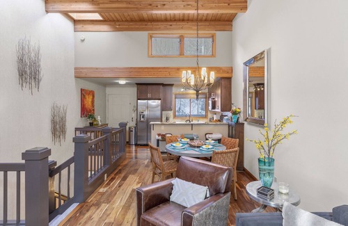 Telluride Condo | SUMMERTIME IN TELLURIDE! Decorator furnished 2B/2B Steps f/Town Park; deck, FP