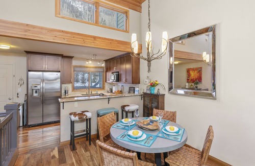 Telluride Condo | SUMMERTIME IN TELLURIDE! Decorator furnished 2B/2B Steps f/Town Park; deck, FP