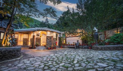 Kurseong Resort | Summit Bougainvillea Tea Resort