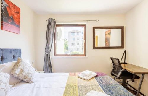 Central Aberdeen Apartment | Summit Central - Quiet 2BR Flat WiFi Parking