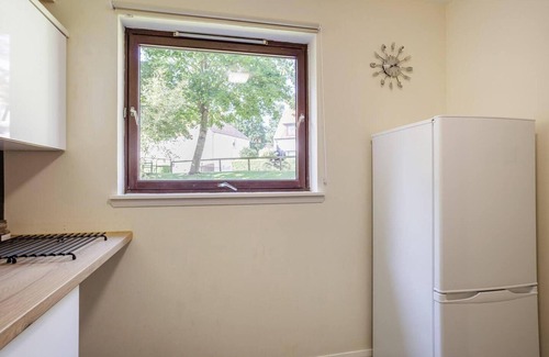 Central Aberdeen Apartment | Summit Central - Quiet 2BR Flat, Wifi, Parking