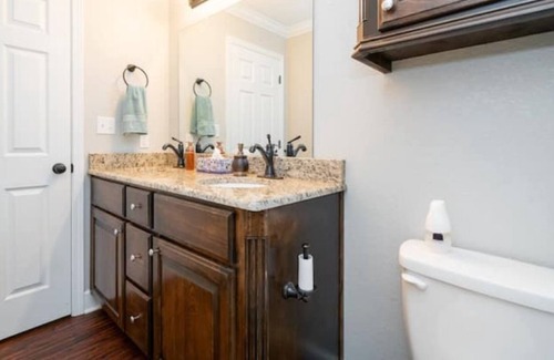Avinger House | Summit House: Lake O' the Pines
