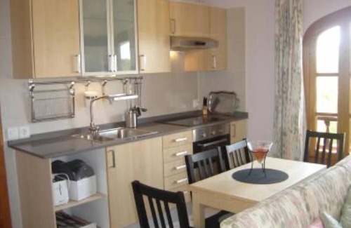 Ariany Apartment | sun and field (with wifi)