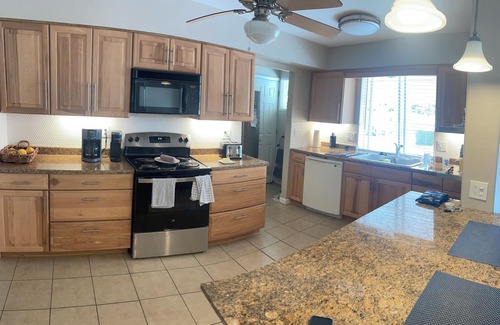 Youngtown House | Sun City, 55+ Community, On The Golf Course, Single Story, 2.5 bds, 2bth