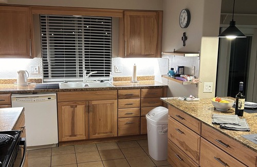 Youngtown House | Sun City, 55+ Community, On The Golf Course, Single Story, 2.5 bds, 2bth