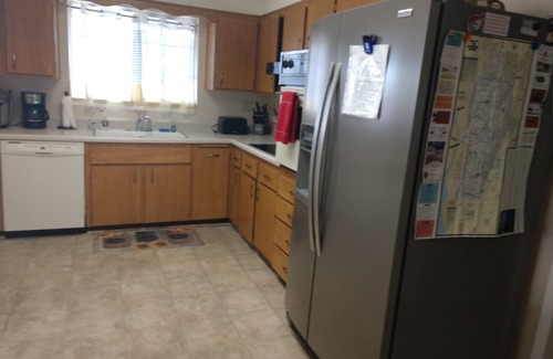Sun City House | Sun City AZ House! Nearly 2000 Sq Feet Including Large Arizona Room And Pool
