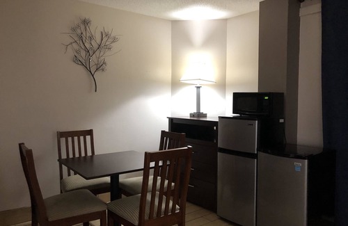Englewood South Hotel | Sun Coast Inn
