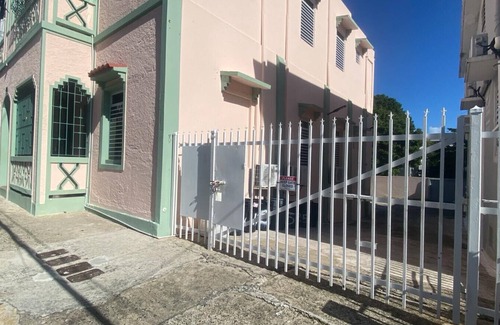Santurce Apartment | Sun-Drenched and Central Apartment in Santurce with parking- Apt #8