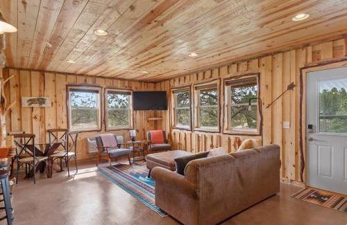 Custer House | Sun Filled Joy BHBungalows #8