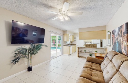 Longwood House | Sun-filled oasis with furnished patio, shared pool, & fire pit - dog-friendly