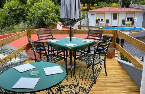 Melecas House | Sun house - Near Sintra - Kitchen - Pool