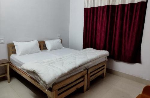 Uttarkashi House | Sun kissed cafe and restro
