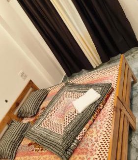 Uttarkashi House | Sun kissed cafe and restro