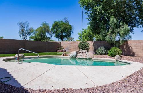 Springer Ranch House | Sun-Kissed Gem - Pool Heater Golf Green AZ Room