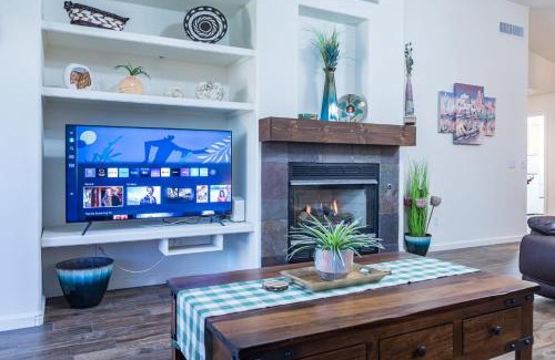 Springer Ranch House | Sun-Kissed Gem - Pool Heater Golf Green AZ Room
