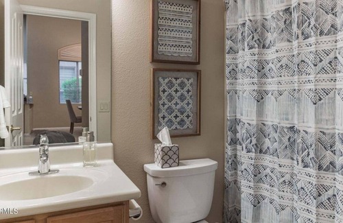 Oakwood House | Sun Lake Sunshine