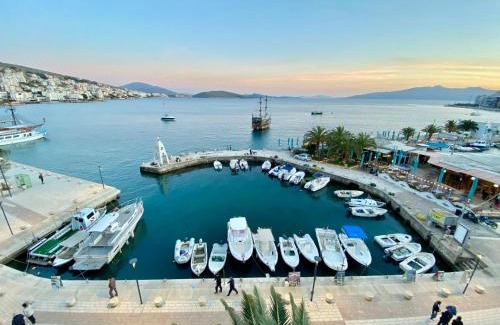 Qender Hotel | Sun N Blue Hotel