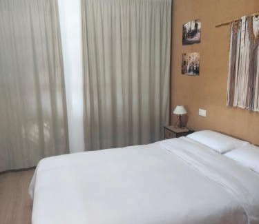 Los Arenales del Sol House | Sun & Palm Trees