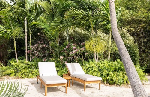 Islamorada House | Sun, Sand, and Relaxation Awaits! Ocean View Accommodation w/Private Patio!
