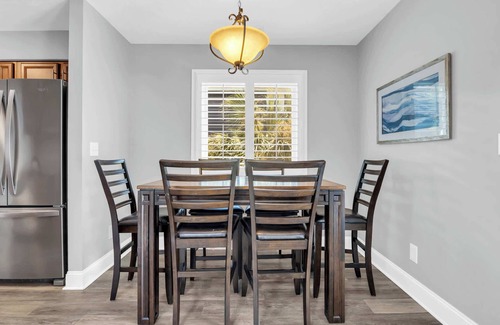 North Myrtle Beach House | Sun, Sand & Wagging Tails – Pet-Friendly Beach Escape in NMB!