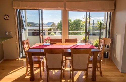 Kaiteriteri House | Sun, Sea, Sensational - Kaiteriteri Holiday Home