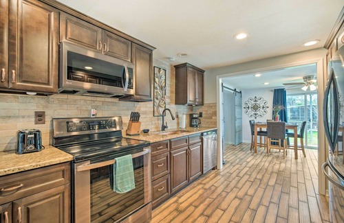 Hudson Beach Estates House | Sun-Soaked Hudson Getaway w/Canal Access!
