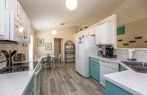 Sebastian Highlands House | Sun Soaked SPACIOUS COASTAL RETREAT Hideaway