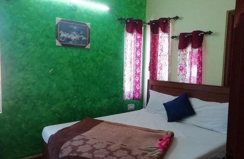 Ooty House | Sun star cottage