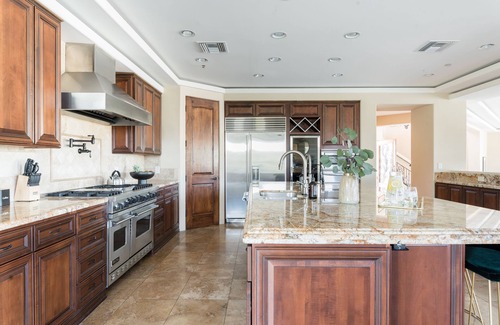 Cave Creek House | Sunbeam by AvantStay | Elegant, Private Desert Home w/Infinity Pool, Spa & View