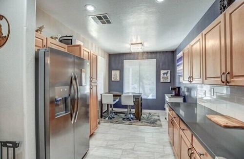 Ashton Ranch House | Sunbeam Sanctuary | 4b2b | Pet Friendly | Hot Tub in Surprise