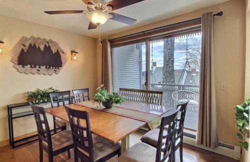 Central Vermont- Killington House | SunBear AC Pool Game Room Fireplace Hiking
