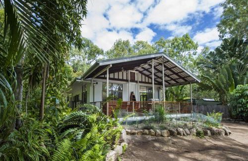 Horseshoe Bay House | Sunbird Retreat
