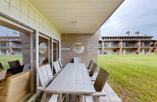 South Padre Island Apartment | Sunchase Beachfront #130