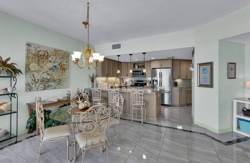 South Padre Island Condo | Sunchase IV Spectacular Views from 9th & 10th floor!