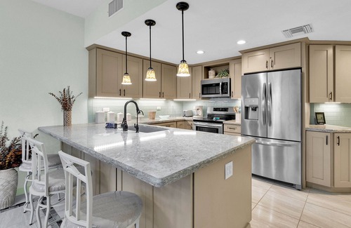 South Padre Island Condo | Sunchase IV Spectacular Views from 9th & 10th floor!