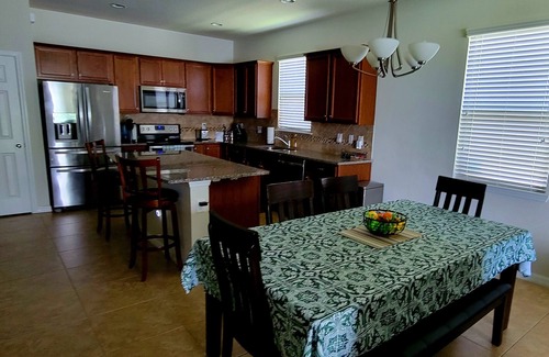 Wimauma House | SUNCITY CENTER PIANO HOUSE WITH GORGEOUS SUNSET AND LAKE VIEW.