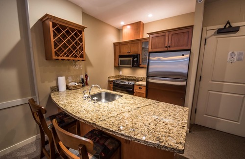 Big White Ski Resort Apartment | Sundance Resort