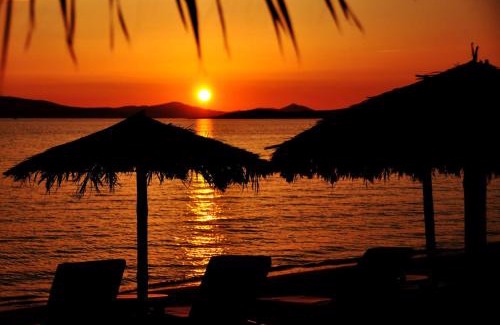 Naxos Villa | Sunday Luxury Suites