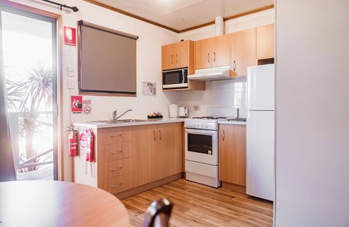 Whyalla Norrie Apartment | Sundowner Cabin and Tourist Park