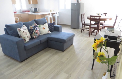 Evora House | Sunflower House