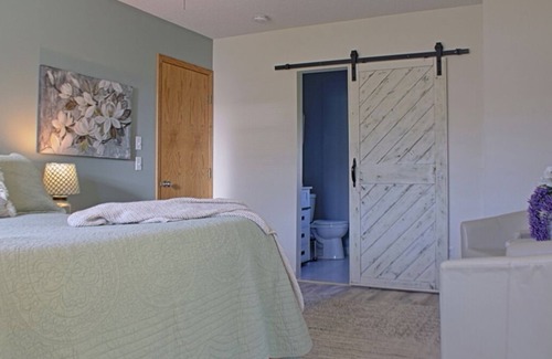 Charlevoix Bed & Breakfast | Sunflower Inn - Magnolia Room at Charlevoix's newest bed & breakfast