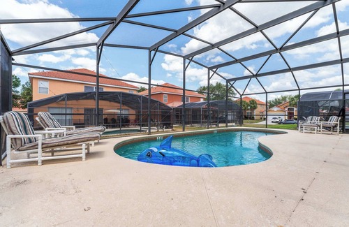 Solana House | Sunkist Getaway Summa