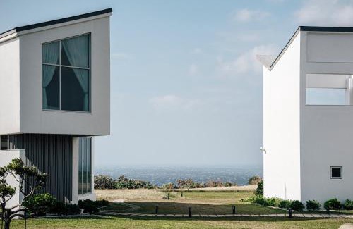 Eluan Hotel | Sunlight On the Peninsula