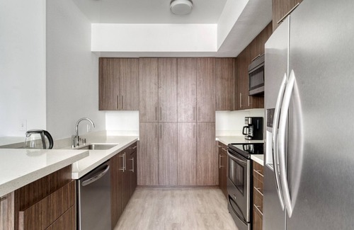 Centennial Apartment | Sunlit Redwood City 1BR w/W/D, next to Caltrain, by Blueground