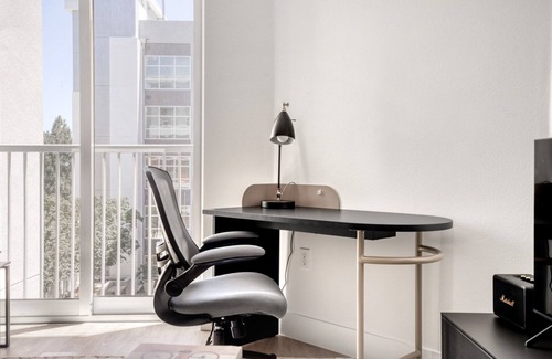 Centennial Apartment | Sunlit Redwood City 1BR w/W/D, next to Caltrain, by Blueground