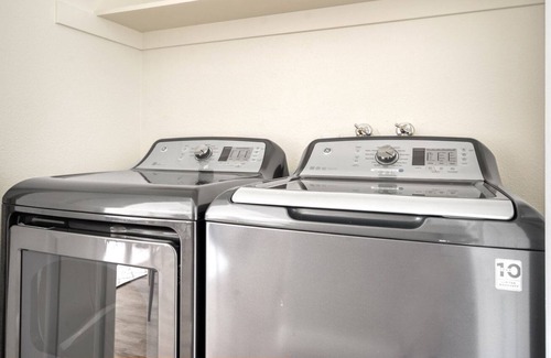 Walnut Creek Apartment | Sunlit Walnut Creek 1BR w/ Gym & W/D, near FB & Google, by Blueground