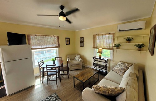 Esperanza Apartment | Sunny 1 bedroom in Esperanza close to everything