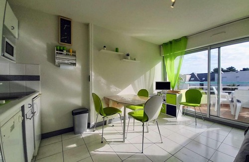 Carnac Apartment | Sunny 2-Room Apartment near Carnac Beaches, Sleeps 4, Parking Included