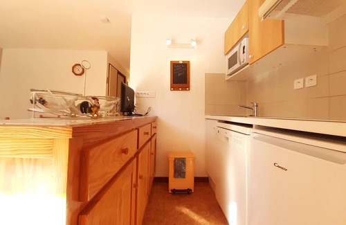 Vignec Apartment | Sunny 2BR Apt for 4 with Balcony, Parking, and Ski Storage in Vignec