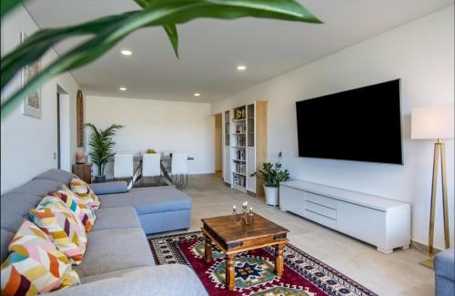 Patio Apartment | Sunny 3-Bedroom Apartment
